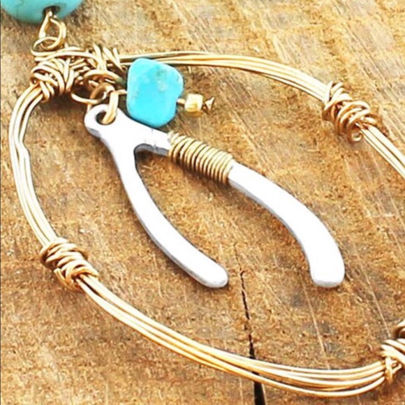 Wishbone Gold Wrapped Turquoise Pendant Necklace - Picture 3 of 3